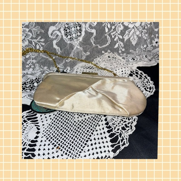 Urban Expressions NWT Elegant Clutch OR shoulder Evening Bag - Picture 5 of 8